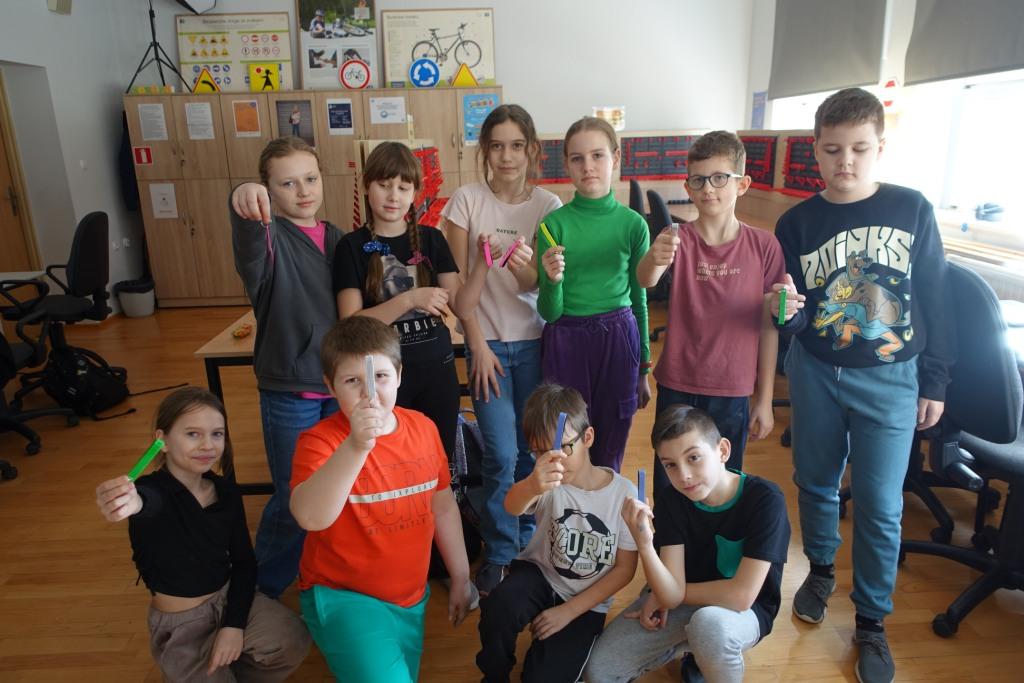 Elementy odblaskowe klasa IV