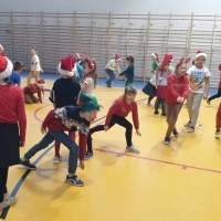 MIKOŁAJKOWE GRY I ZABAWY W KLASACH I-III (2)