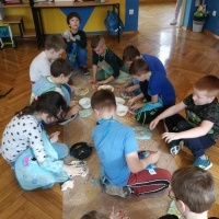 ZAJĘCIA SENSOPLASTYCZNE W KLASIE PIERWSZEJ (5)