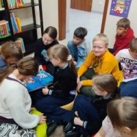 Wizyta uczniów klas 1-3 w Gminnej Bibliotece Publicznej (5)
