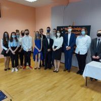 Zakończenie roku szkolnego przez uczniów klas ósmych 