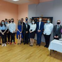 Zakończenie roku szkolnego przez uczniów klas ósmych 